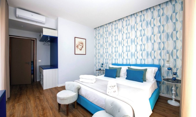 Castellammare di Stabia Apartment | Shabby Chic sea view apartment