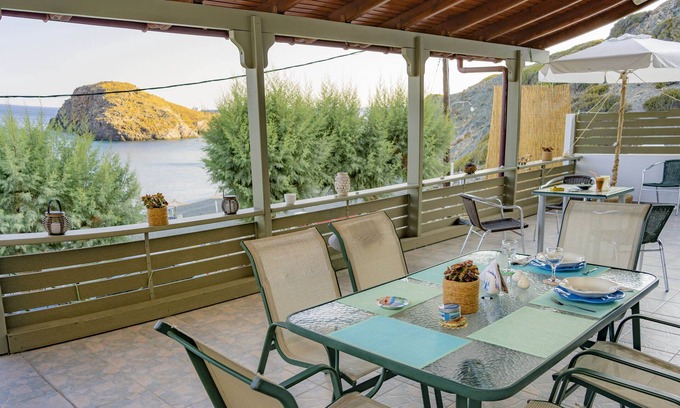 Crisostomos House | Shades of Blue - Beachfront - AC- WIFI