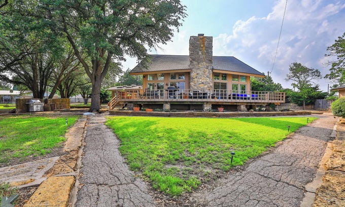 Coleman House | Shady Oaks Lake Coleman Retreat