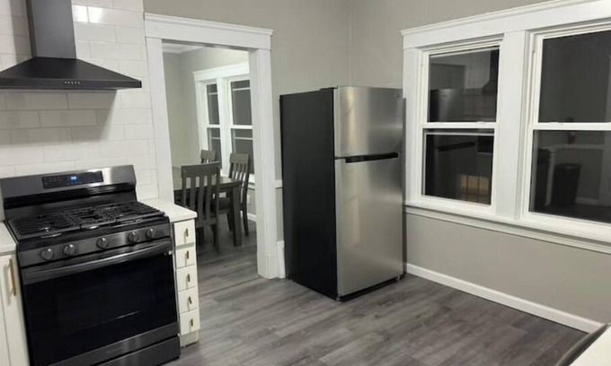 Cleveland House | Shaker Ohio contemporary home!nn