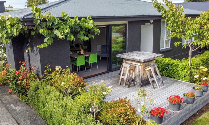 Te Anau Bed & Breakfast | Shakespeare House