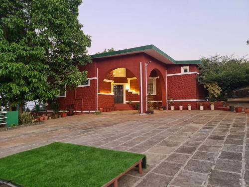 Satara Villa | Shalgar Villa The Homestay