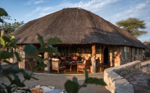 Pont Drift House | Shalimpo Safari Home - Mashatu Game Reserve
