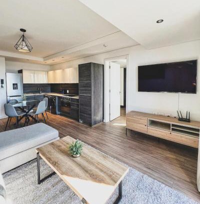 Century City Apartment | Shalom on Matrix by Dajosha