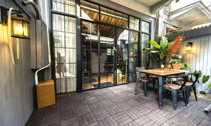 Huaihai Road Commercial Area Bed & Breakfast | Shanghai Hills& ZINN city bnb