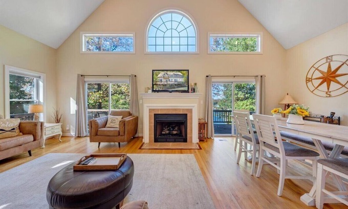 Smith Mountain Lake House | Shangri-La -dogs friendly, firepit, wifi, 2 kayaks, 2 kitchens, and a Pool Table