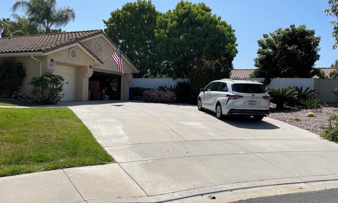 North Valley House | Shared Charming 1-bedroom in wonderful Oceanside with AC, WiFi