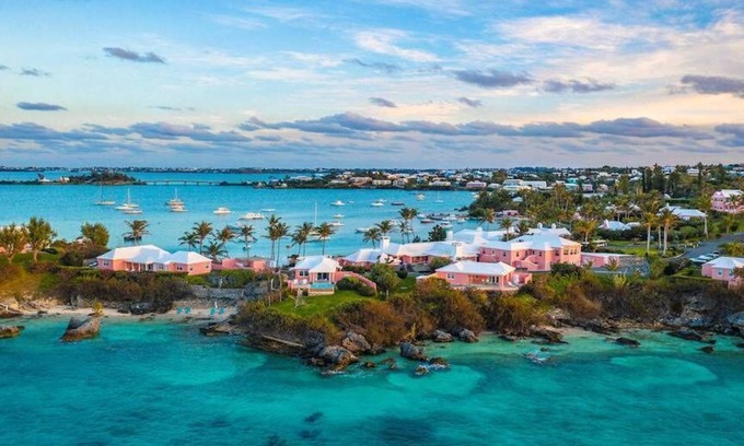 Somerset Village Apartment | Shared Pools & Private Beaches! Room w/Garden View