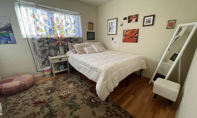 Old Southwest House | Shared Space, Quiet neighborhood, large yard, 20 minute walk to the river.