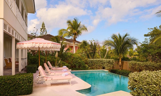 Dunmore Town Resort | Sharon's House 3 bed/3 bath home & 1 bed/1 bath guest cottage & plunge pool