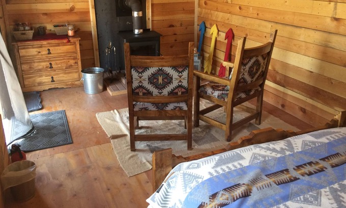 Page Cabin | Shash Dine' EcoRetreat