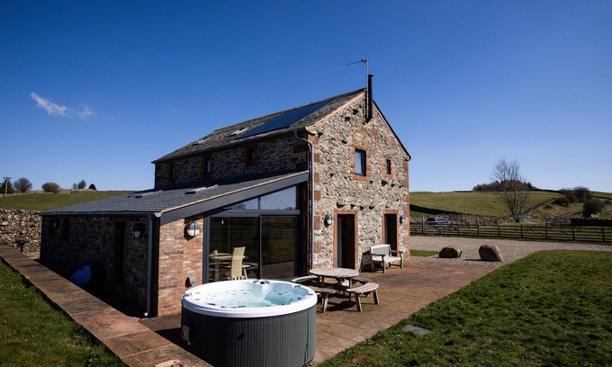 Penruddock House | Sheepfold Barn - a cottage that sleeps 8 guests in 4 bedrooms
