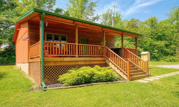 New Plymouth Cabin | Sheets Retreat | Hocking Hills