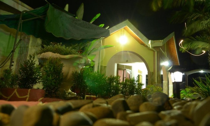 Fort Portal Bed & Breakfast | Sheevy"s Bed N Breakfast