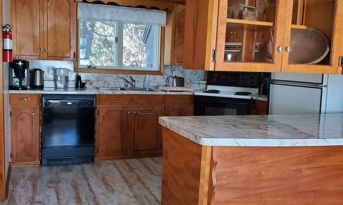 Manitoulin District Bed & Breakfast | Sheg Bay B&B lets you relax, recharge, and rediscover on Manitoulin Island.
