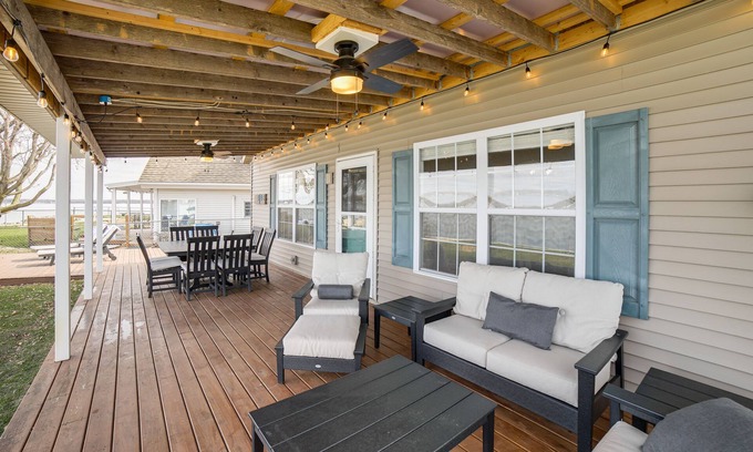 Shelbyville Cottage | Shelbyville Lakefront Home w/ Furnished Patio!