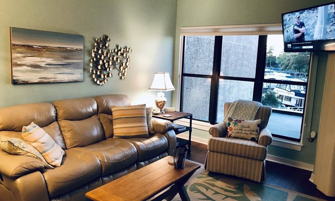 Shelter Cove Condo | Shelter Cove M arina BEST VIEW! Spotless 1 BR. Chefs Kitchen. No stairs.