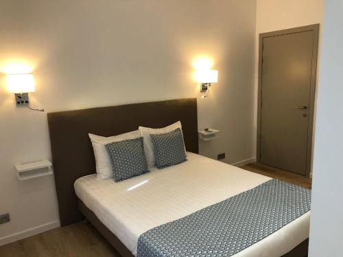 Buizingen House | Shelter-rooms