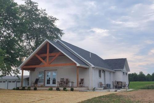 Clay House | Shelton Farmhouse