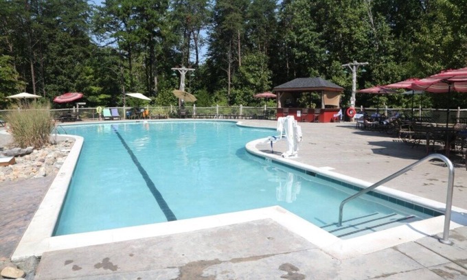 Gordonsville Cabin | Shenandoah Crossing™ - Gordonsville- 2 Bedroom Resort Cabin
