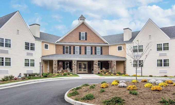 Gordonsville Condo | Shenandoah Crossing 2BR Suite Friday Check-In