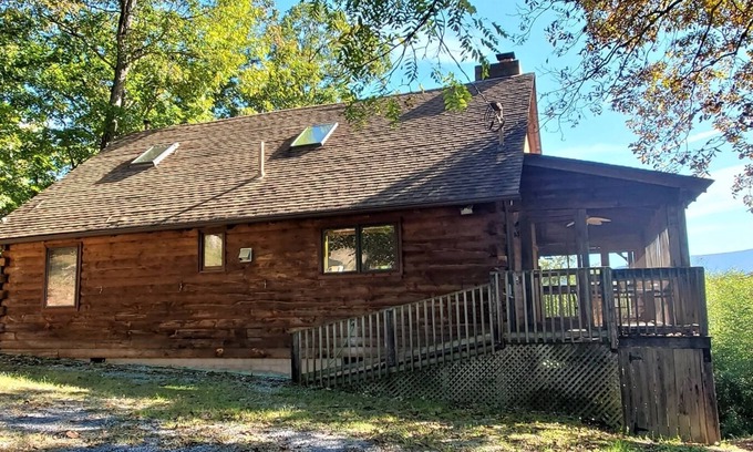 Luray Cabin | Shenandoah Lodge | 0 Bed, 2 Bath