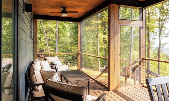 Stanardsville House | Shenandoah View Mountain Escape