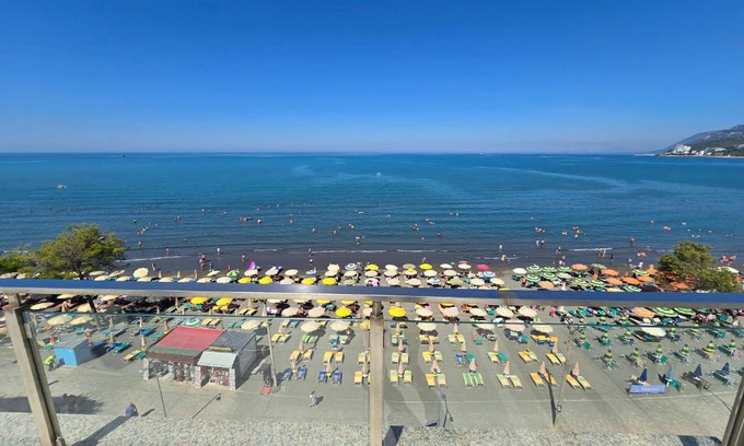 Shengjin Apartment | Shengjin Beach