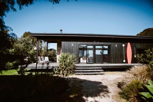 Falmouth House | Sheoakes Beach House- East Coast Tas