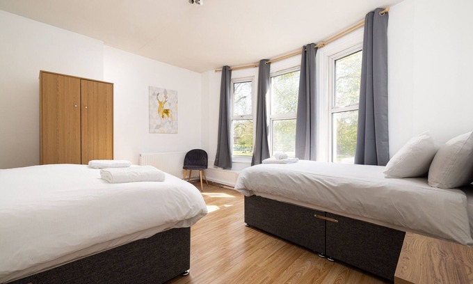Shepherd's Bush Apartment | Shepherd's Bush