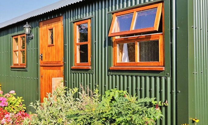 Coalbrookdale Ski Chalet | Shepherd's Lodge at Morrells Wood