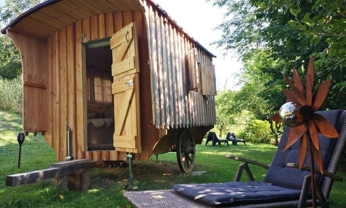 Hilders Apartment | Shepherd's wagon with vacation apartment - Ferienhaus Berg.erleben