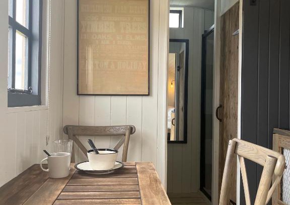 Kidlington Apartment | Shepherds Huts