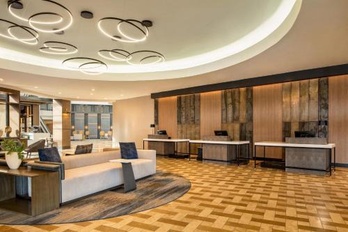 Romulus Hotel | Sheraton Detroit Metro Airport