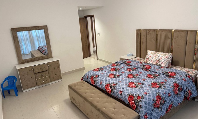 Deira Apartment | Sherina Plaza 2 Flat 103