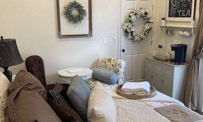 Edgewater House | Shey Farms is nestled on 5 acres in a safe & secluded beautiful location.