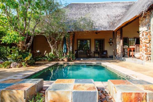 Maruleng Cabin | Shikwari Nature Reserve