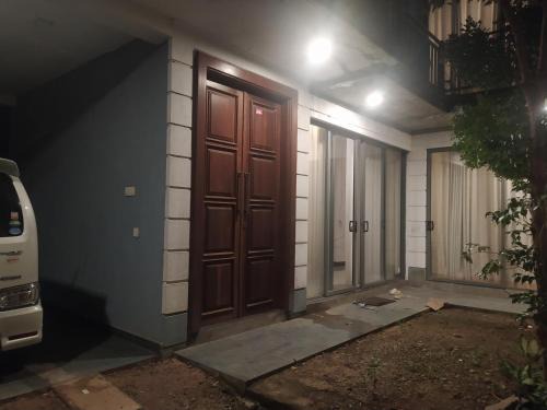 Dompe Villa | Shine Radawana