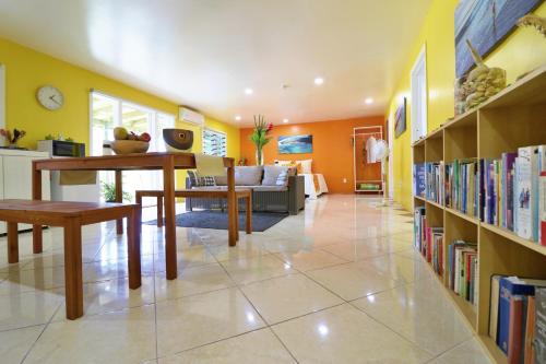 Matavera House | ShineAwayHomes - Mountain View AIR CONDITIONED