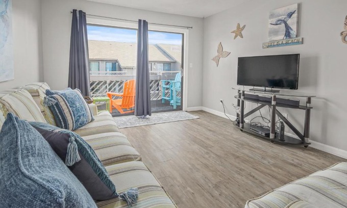 Myrtle Beach Apartment | Shipwatch Pointe I - J329
