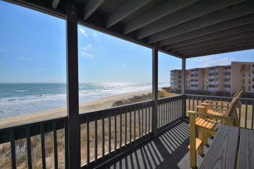 Sneads Ferry House | Shipwatch Villas 1209 - Mo's World