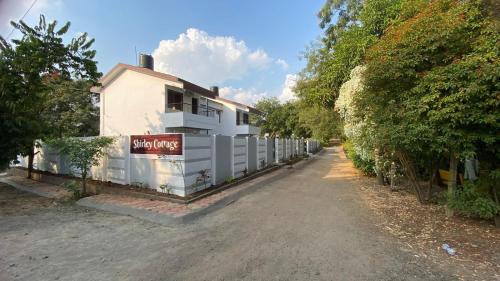 Maliwada House | shirley cottage