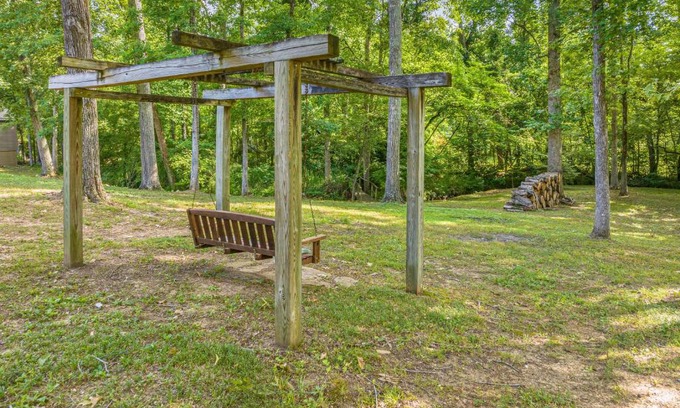 Graysville House | Shirley Cottage