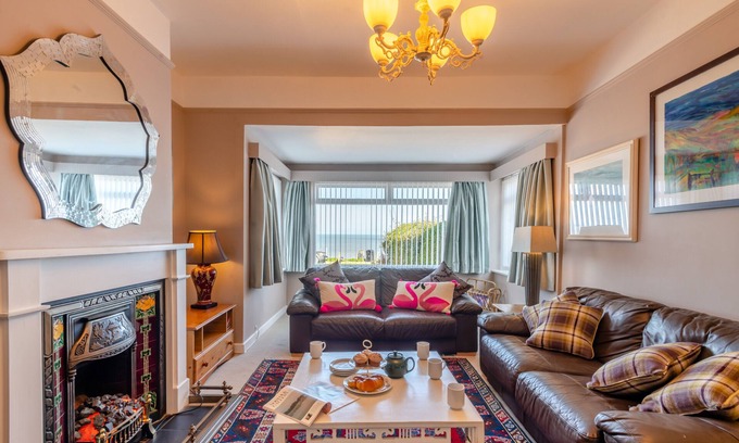 Overstrand House | Shoal Cottage - Four Bedroom House, Sleeps 8
