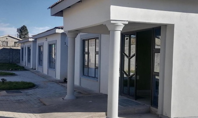 Maseru House | Shoeshoe Villa