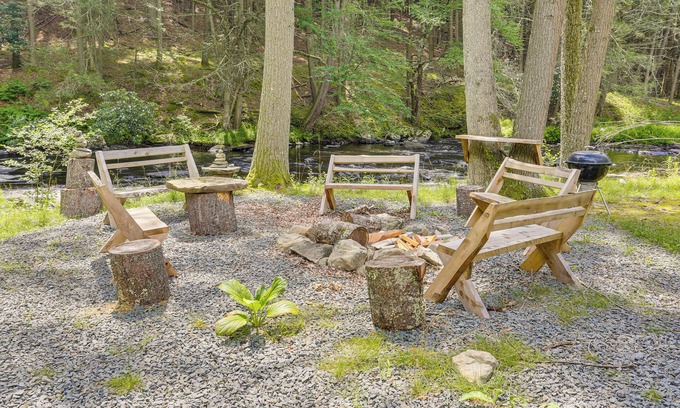 Shohola House | Shohola Creek On-Site: Updated Getaway w/Deck!