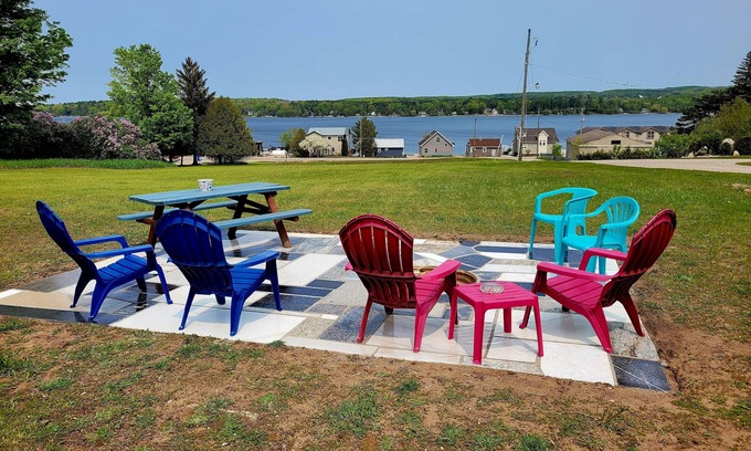 East Jordan House | Shore Beats Work