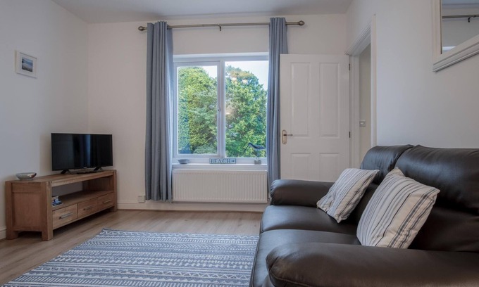 Lydstep Apartment | Shorelands - 1 Bedroom Apartment - Manorbier