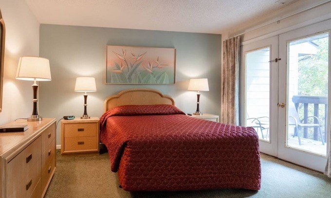 French Lick Villa | Short Drive to French Lick Municipal Airport! Full Kitchen, Outdoor Terrace!