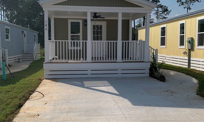 Freeport Cottage | Short drive to the beautiful 30-A beaches!nCozy Riverwalk Landing Cottage 9-I